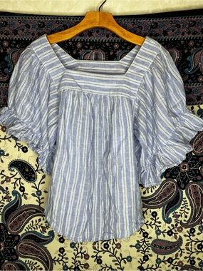 Beachlunchlounge linen flutter sleeve top S